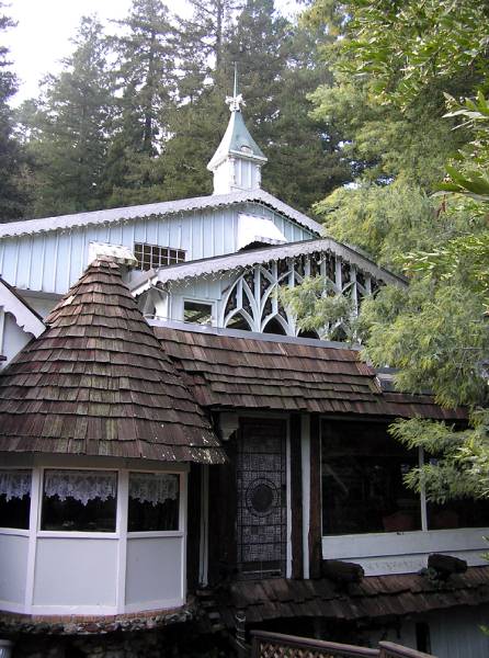 Brookdale Lodge, Boulders creek