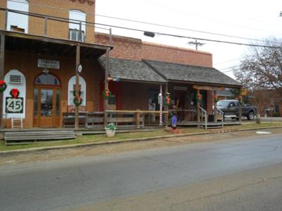 Old photo before the light was put in on the porch